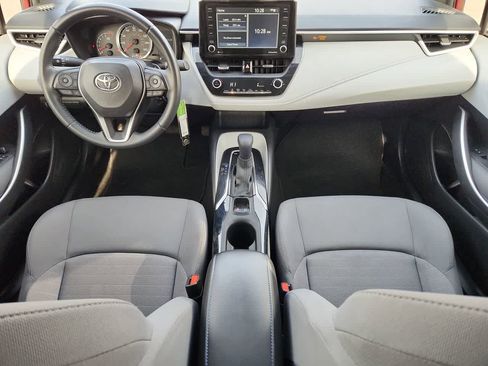 Used 2022 Toyota Corolla SE image 14
