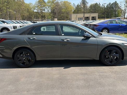 New 2026 Hyundai Elantra Sport FWD image 5