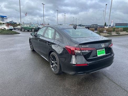 Used 2025 Honda Civic Sport image 6