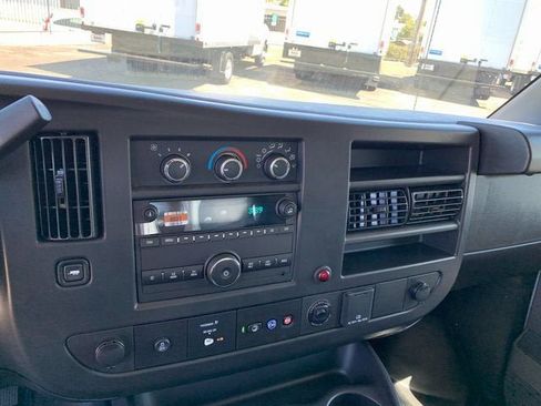 New 2025 GMC Savana 3500 Extended w/ Power Convenience Package RWD image 18