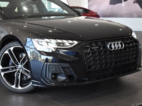New 2025 Audi A8 L 3.0T image 2