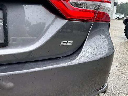 Used 2020 Toyota Camry SE FWD image 24
