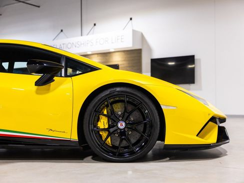 Used 2018 Lamborghini Huracan Performante image 26