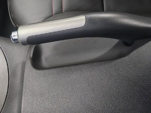 Used 2009 Pontiac Solstice GXP w/ Club Sport Package image 86