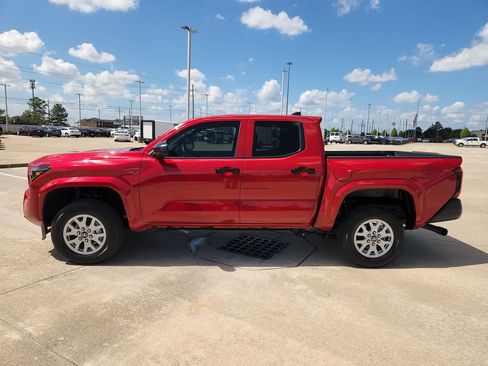 Used 2025 Toyota Tacoma SR AWD/4WD image 8