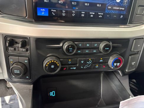 Certified 2023 Ford F250 XLT w/ Black Appearance Package AWD/4WD image 19