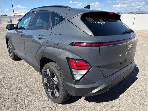 Used 2024 Hyundai Kona SEL AWD/4WD image 3
