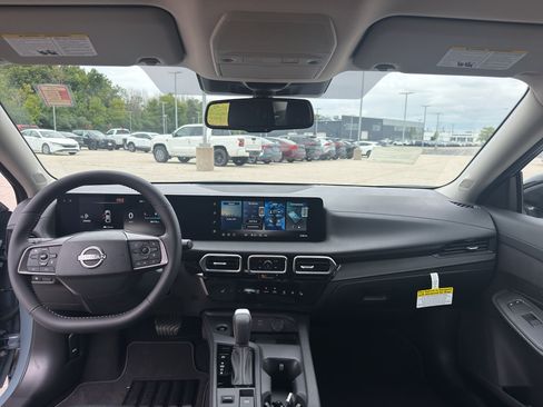 New 2027 Nissan Sentra SV FWD image 27