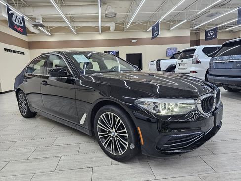 Used 2020 BMW 530i w/ Convenience Package image 5