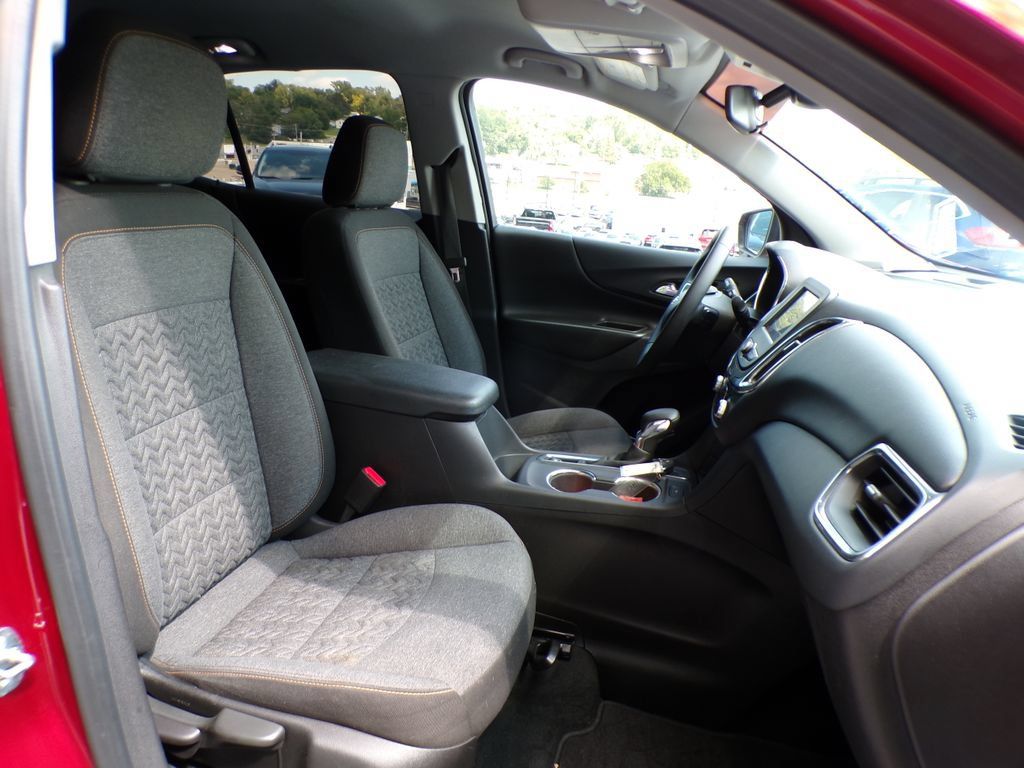 Used 2023 Chevrolet Equinox LT FWD image 15