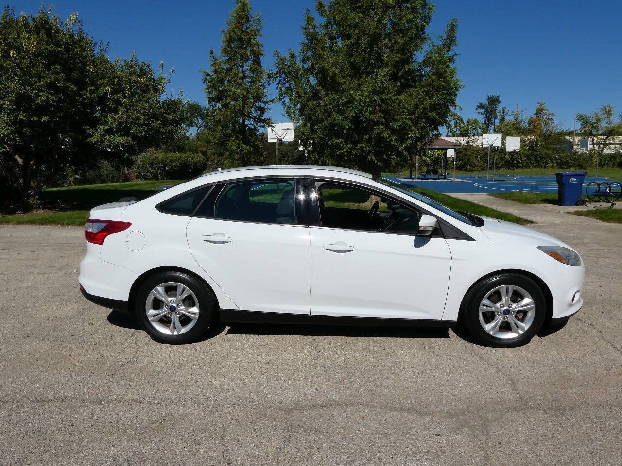 Used 2014 Ford Focus SE FWD image 4