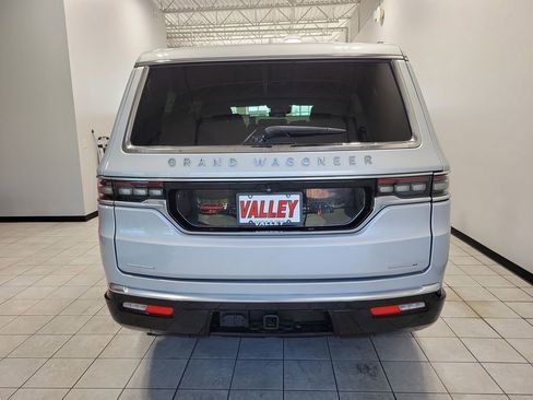 Used 2022 Jeep Grand Wagoneer Series II w/ Convenience Group III image 25
