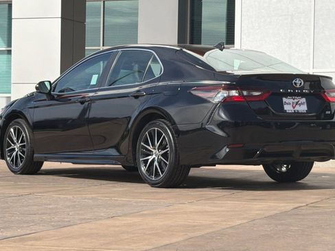 Certified 2023 Toyota Camry SE image 7