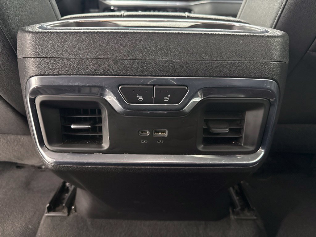 Used 2022 GMC Sierra 1500 SLT RWD image 16