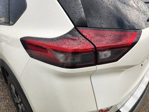 Used 2022 Nissan Rogue SV w/ SV Premium Package FWD image 7