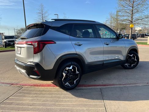 Used 2025 Kia Seltos S image 6