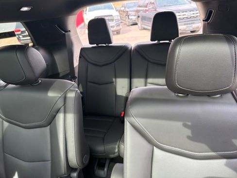 Used 2022 Cadillac XT6 Premium Luxury image 36