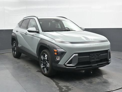 Used 2025 Hyundai Kona SEL AWD/4WD image 5