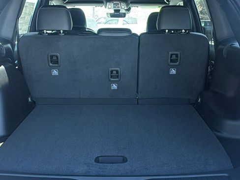 New 2026 Jeep Grand Cherokee Altitude image 15