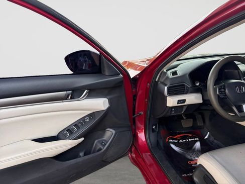 Used 2018 Honda Accord LX image 11
