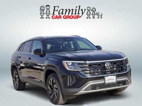 New 2026 Volkswagen Atlas Cross Sport SE FWD image 2