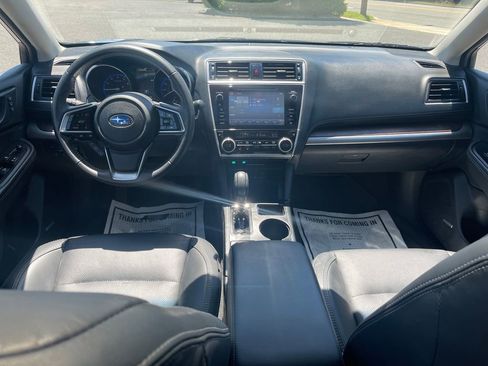 Used 2019 Subaru Outback 3.6R Limited AWD/4WD image 19