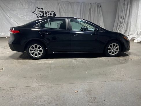 Used 2023 Toyota Corolla LE FWD image 8