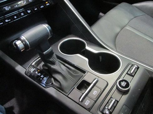 Used 2024 Kia K5 GT-Line image 26