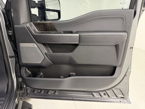 Used 2024 Ford F250 Lariat image 38