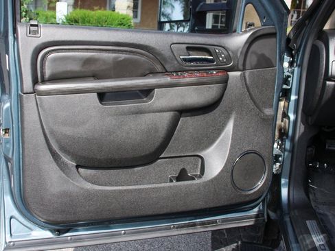 Used 2011 GMC Sierra 2500 Denali image 15