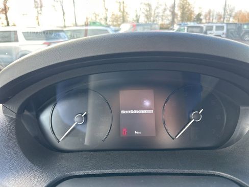 Used 2025 RAM ProMaster 2500 w/ Storage Group image 15