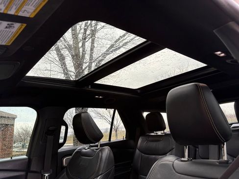 Used 2022 Ford Explorer ST w/ Equipment Group 401A image 29