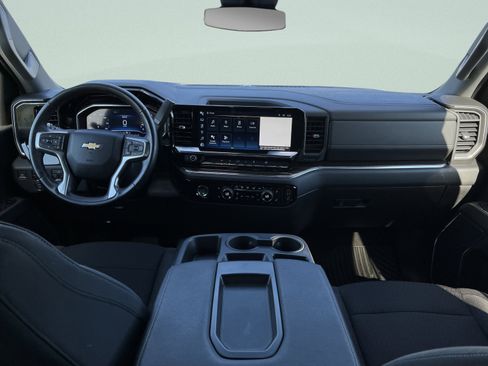 Used 2024 Chevrolet Silverado 1500 LT image 22