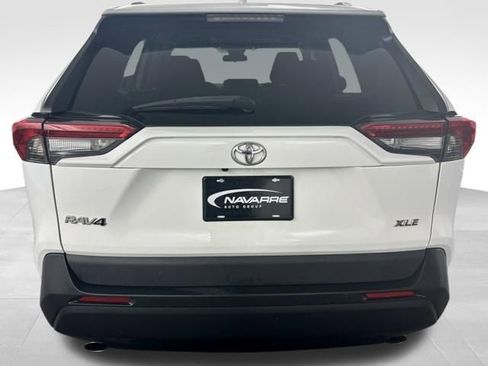 Used 2021 Toyota RAV4 XLE image 9