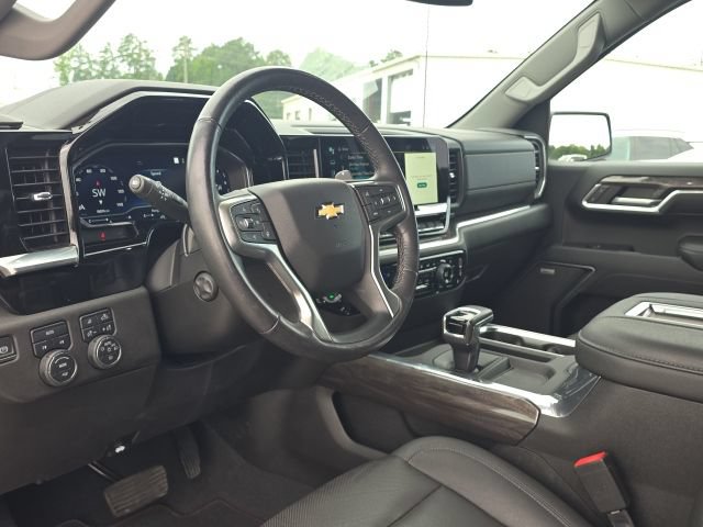 Certified 2022 Chevrolet Silverado 1500 LTZ w/ LTZ Convenience Package II AWD/4WD image 25