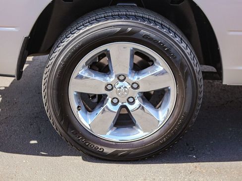 Used 2018 RAM 1500 Big Horn RWD image 11