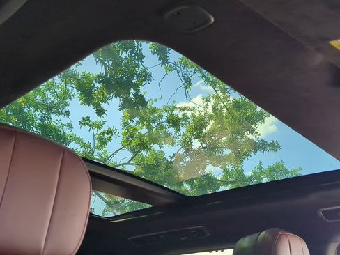 Certified 2025 Land Rover Range Rover Sport Autobiography image 19