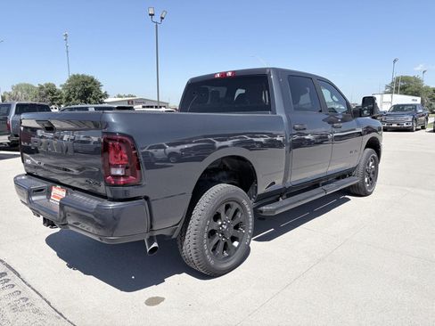 Used 2026 RAM 2500 Big Horn AWD/4WD image 8