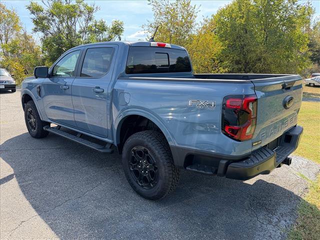 Used 2025 Ford Ranger Lariat w/ FX4 Off-Road Package AWD/4WD image 4