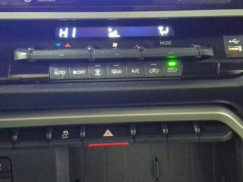 Used 2023 Toyota Tundra SR5 w/ SR5 Convenience Package image 20