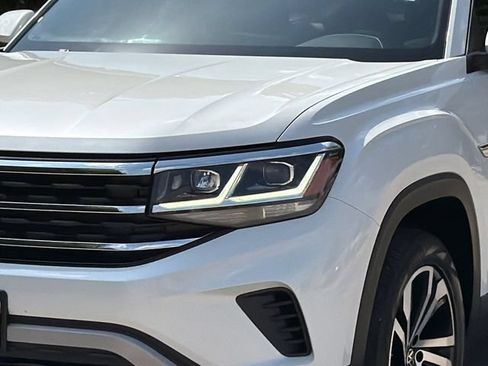 Used 2023 Volkswagen Atlas Cross Sport SEL AWD/4WD image 4
