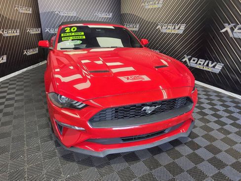 Used 2020 Ford Mustang Premium RWD image 3