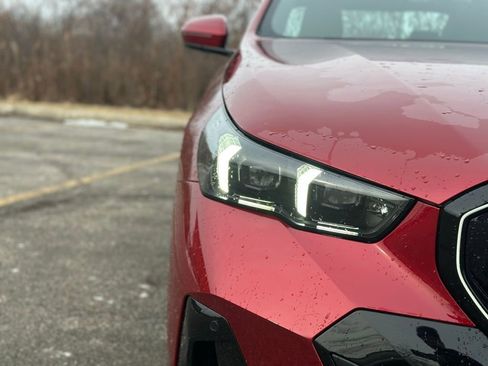 New 2026 BMW 530i xDrive w/ M Sport Package AWD/4WD image 10