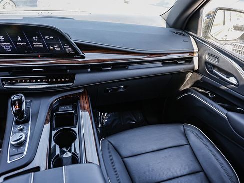 Used 2023 Cadillac Escalade ESV Premium Luxury w/ Performance Package image 15