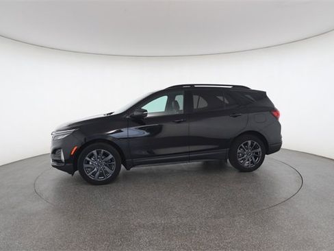 Used 2022 Chevrolet Equinox RS w/ Infotainment Package image 6