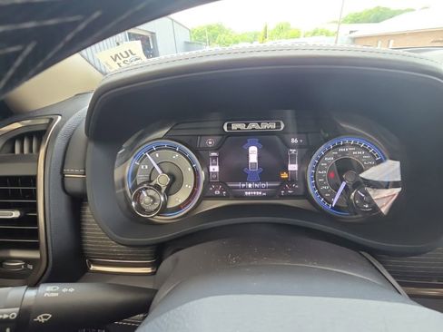 Used 2019 RAM 2500 Limited AWD/4WD image 17