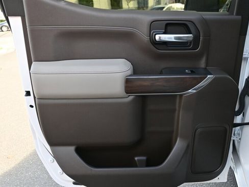 Used 2019 GMC Sierra 1500 SLT w/ SLT Premium Plus Package image 38