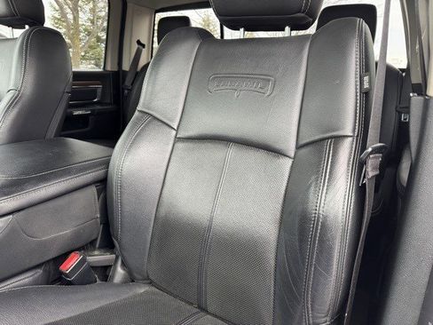 Used 2018 RAM 1500 Laramie image 26