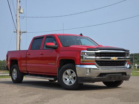 Used 2018 Chevrolet Silverado 1500 LT w/ All Star Edition AWD/4WD image 2