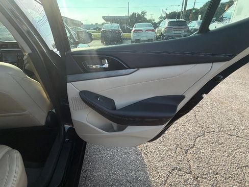 Used 2016 Nissan Maxima 3.5 SL FWD image 14